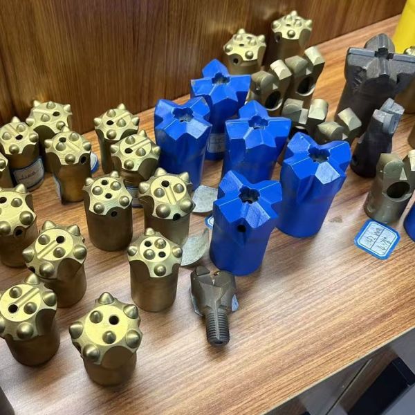 7 11 Degree Tapered Button Drill Bits Threaded Buttons Hard Rock Drilling Bit