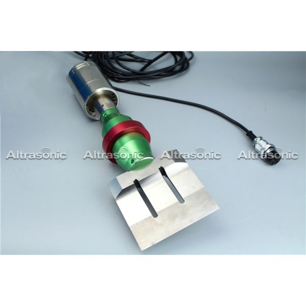 1000 W Power Ultrasonic Food Cutter Equipment Titanium Blade CE Passed