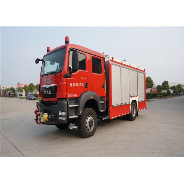 4x2ドライブ火および収容車、アプローチ・アングル19°は普通消防車にモーターを備えた