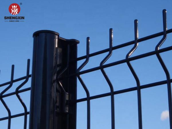 ISO9001 V Bending Iron Wire Garden Curved Mesh Fence Panel 2-4folds