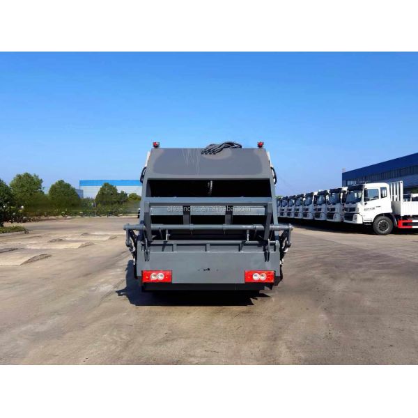 4*2 Rear Loading Garbage Collector Truck Compression Type Compacting Garbage Truck Euro 3 4 5 6