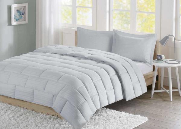 Seersucker Warm Queen Size Down Comforter , Summer Weight Down Comforter