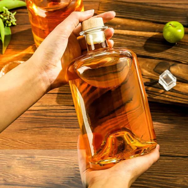 Custom Color 750ml Transparent Round Wide Mouth Glass Liquor Bottle for Wine Vodka Gin