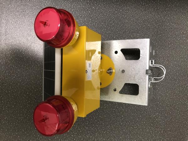 IP66 Solar Aviation Light LED 100K Hours 10-Year Life