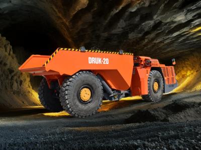 Utilização de minas de ouro Minas Subterrâneas Caminhão de descarga 12 toneladas Carga nominal
