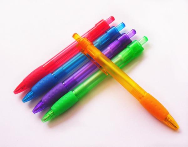 0.7 or 1.0mm grip promotional pen plastic ball point pen
