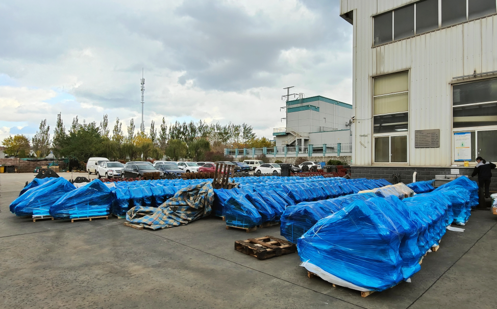 Excavator Hydraulic Breaker Accessories Flat Pins R-slot Pins Rod Round Cross Cotter Chisel