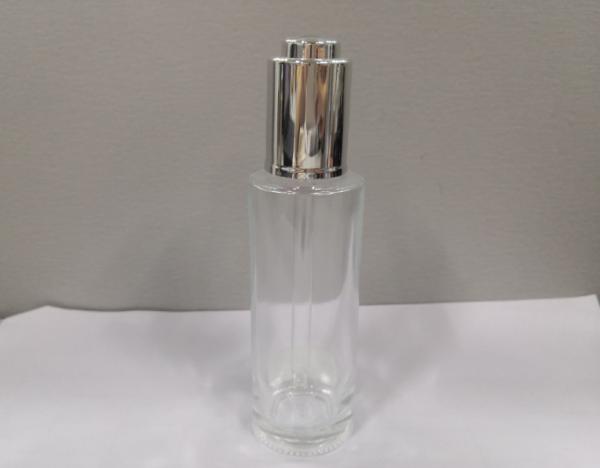 o conta-gotas do vidro de garrafa do óleo 60ml essencial engarrafa os cuidados pessoais que empacotam com parte inferior do impulso
