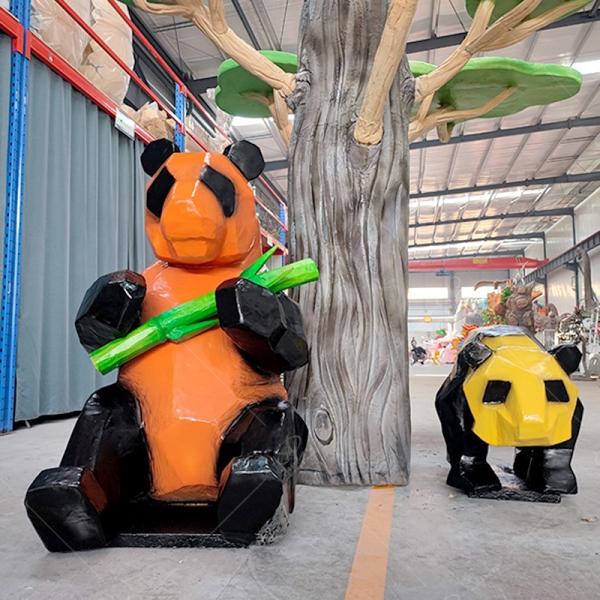Modelo de panda animatrónico totalmente personalizable, color naranja, resistente a la intemperie