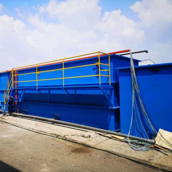 Installation de traitement des eaux usées hospitalières à capacité variable