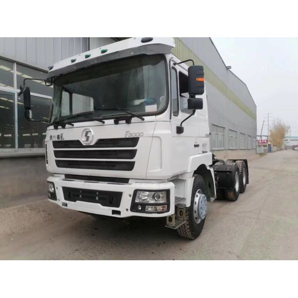 Ручной 6X4 Sinotruck HOWO Ручные грузовики Голова использованный тракторный грузовик с конструкцией радиальной шины