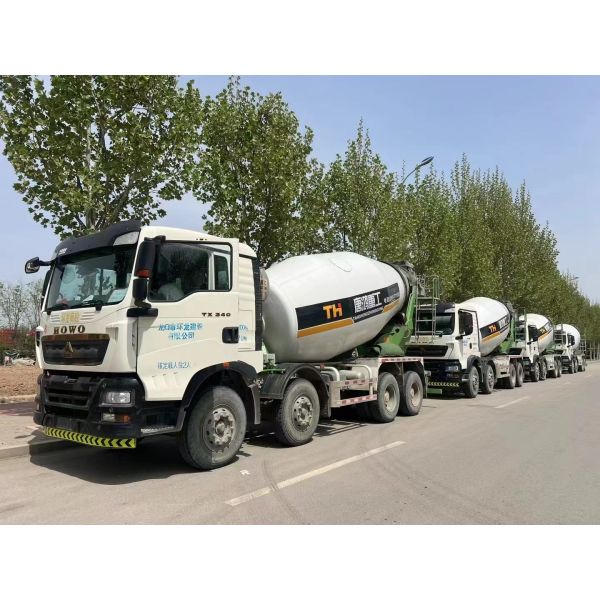 Used Mixer Truck Heavy Industry Concrete Mixing And Transportation Truck