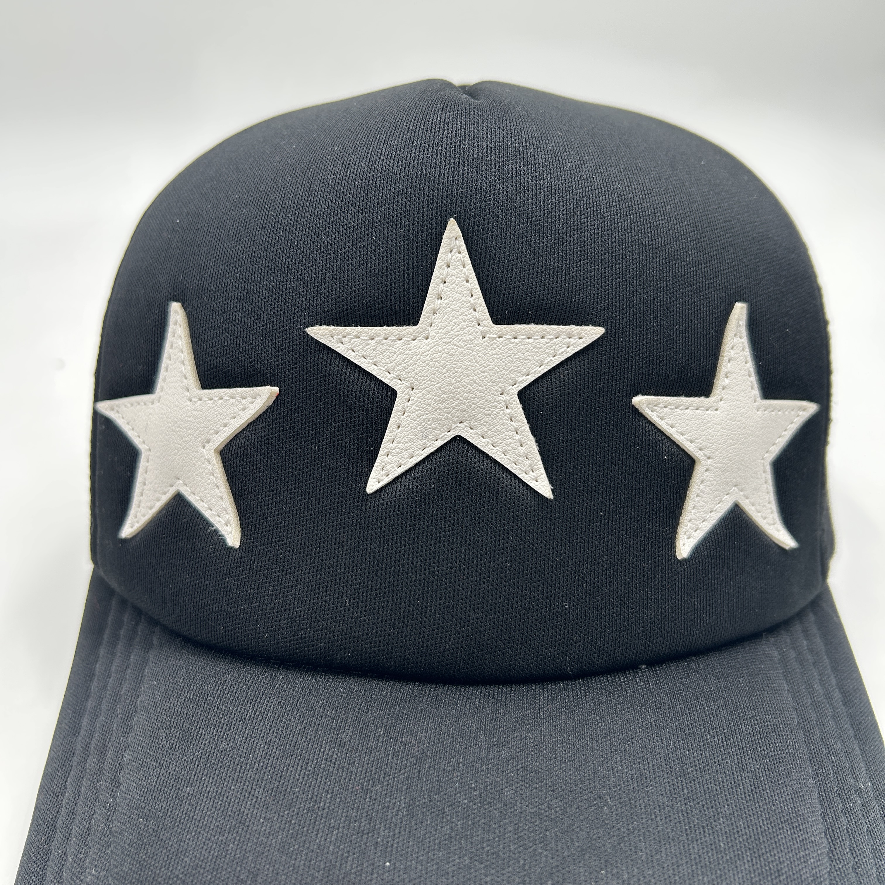 PU Leather Stars Mesh Trucker Caps Patches Foam Polyester Embroidered High Crown 5 Panels
