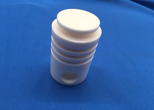 Цилиндр износоустойчивого глинозема Ал2О3 компонентов 99% точности керамического керамический