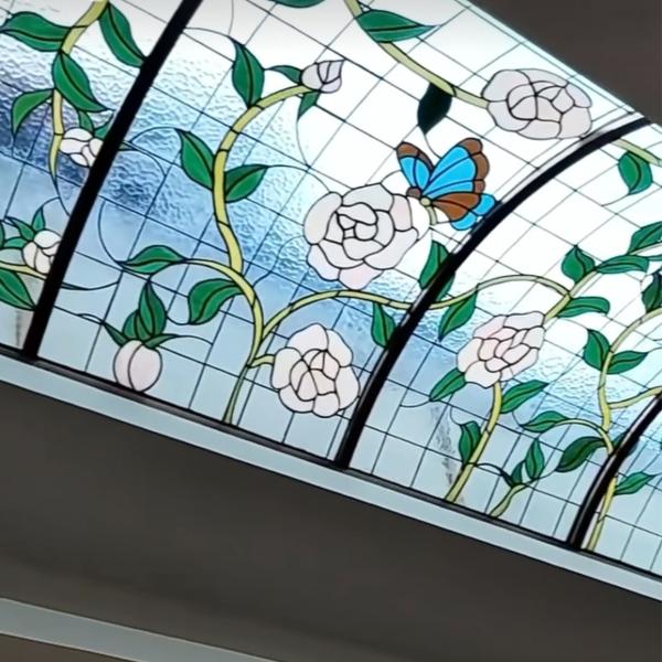 Bela Tiffiny Curved estilo vidro colorido decoração de quarto para telhado vidro colorido teto de cúpula
