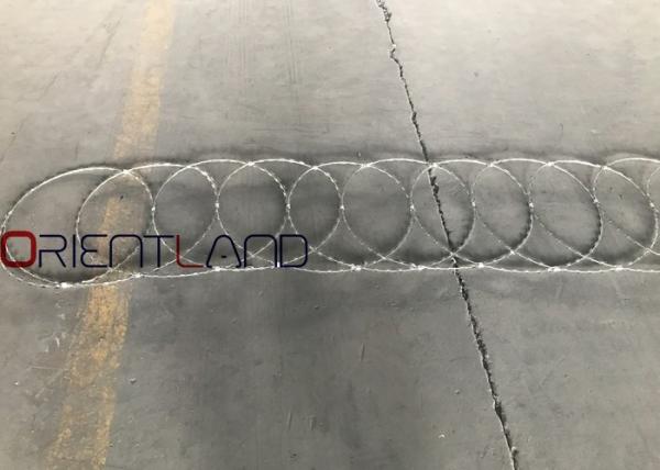 Arame farpado sanfona de alta elasticidade da lâmina/bobina sanfona BTO-11 BTO-22 da lâmina