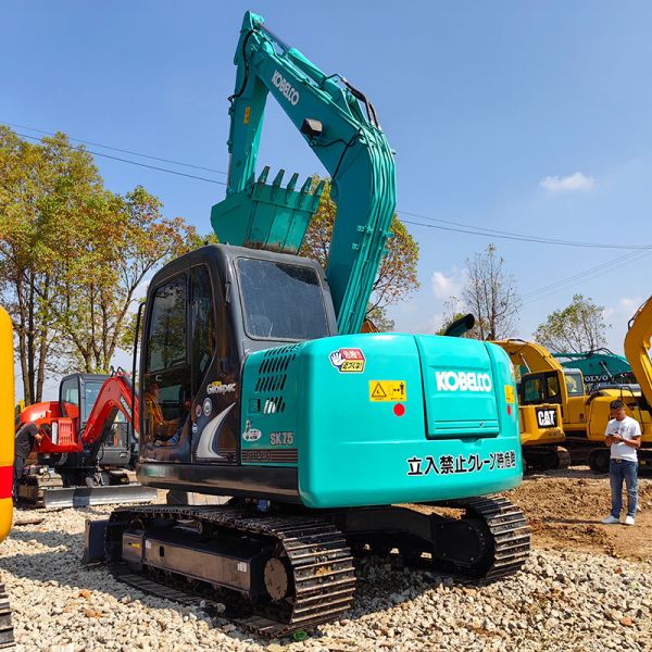 SK75 Excavadoras Kobelco de segunda mano medianas de 0.4m3 Excavadora de segunda mano