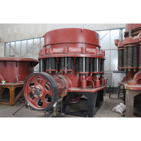 Box Crusher Industrial Crusher with 5 Tons Per Hour Capacity Up To 200 Mm Feed Size and High-strength Steel Construction