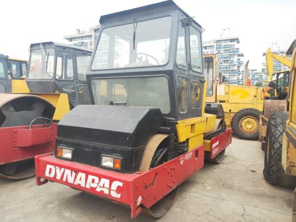                  Used Double Drum Vibratory Compactor Dynapac Cc211 Road Roller with Heavy Duty and Power Engine for Sale             