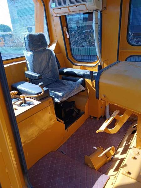 Buldoseira de rastreamento CAT D6 fabricada nos EUA com lâmina de 3,4 m e capacidade de lâmina de 5,2-8,5 m3