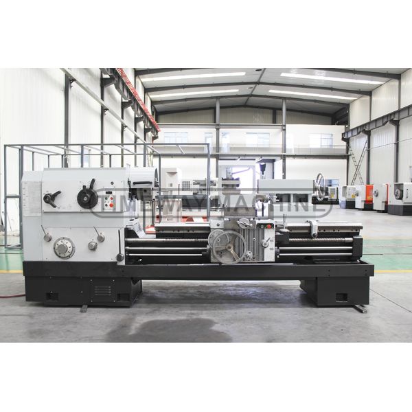 3900 KG Weight 3725x1473x1622 mm Hot Engine Lathe Metal Turning Machine for Thread Cutting