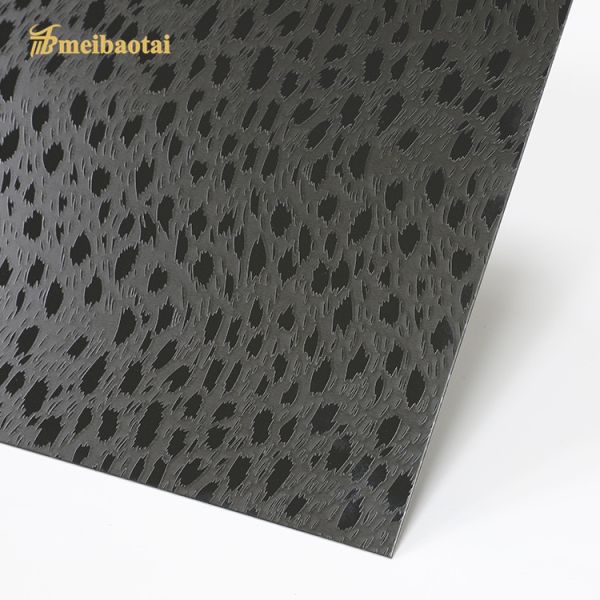 EN Standard Etched Stainless Steel Sheet with Green Black Plating 1219x3048mm Size and 70 Micron PVC Film