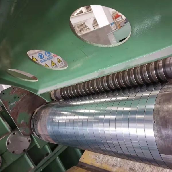 0.6mm Thickness 304L Stainless Steel Sheet with Polished Surface and 1220*2440mm Specification