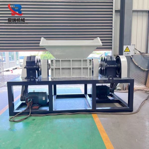 Double Shaft Plastic Shredder Industrial Plastic Crusher for Rubber Tire Plastic Block Waste Material