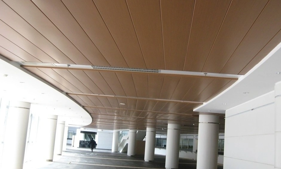 0.9mm Aluminum Metal Ceiling Wind Load Resistant Fireproof S Strip Metal Plank