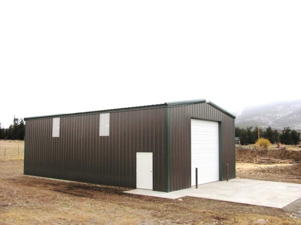 Estrutura de aço, galpão de carro, garagem, parque de estacionamento, estilo de design industrial para ginásio.