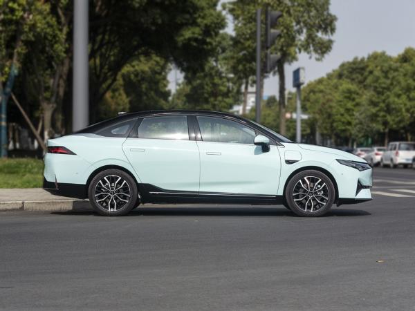 Intelligent Sedan EV Cars New Energy Xpeng White P5 Compact Electric Vehicle