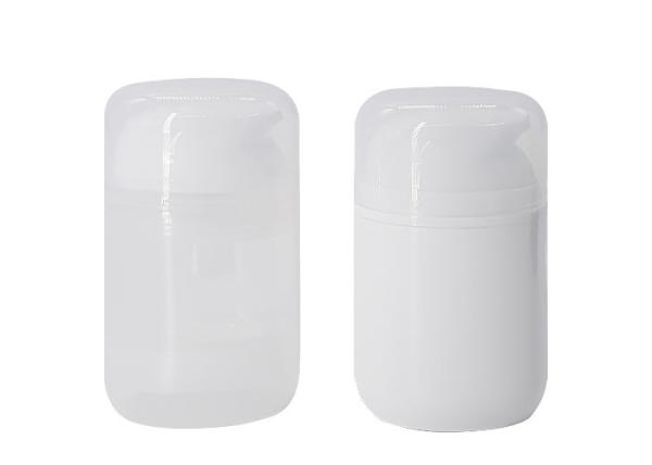 proteção solar mal ventilada da garrafa de 50ml PP que empacota a garrafa lisa oval do PCR do vácuo