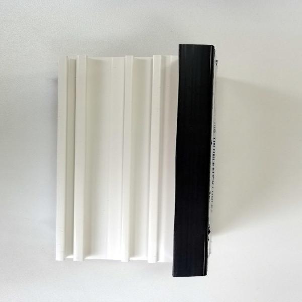 Pilarete Greenpy de 70 perfis T da janela de UPVC