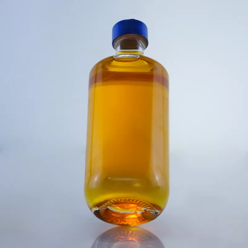 Round Shape Empty Glass Bottle With Screw Cap Decal Surface for 700 ml Vodka Bottle