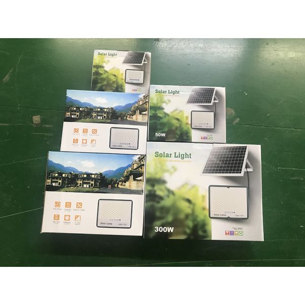 300W solar flood light with remote control sensor led flood light rechargeable led floodlight for outdoor use