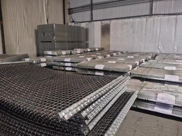 1.5X2m High Carbon Steel Square Hole Vibrating Screen Mesh