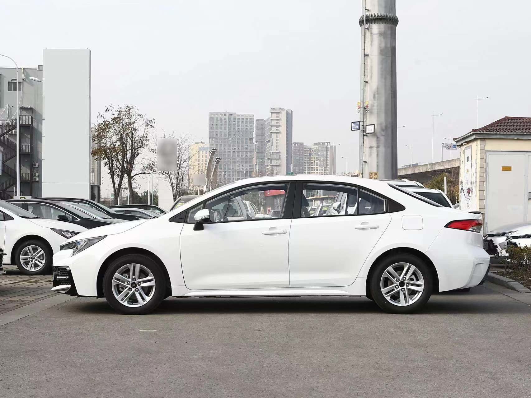 Используемый седан 2022 небольшой машины Тойота Lavin TNGA 1.5L CVT пионерский новый и