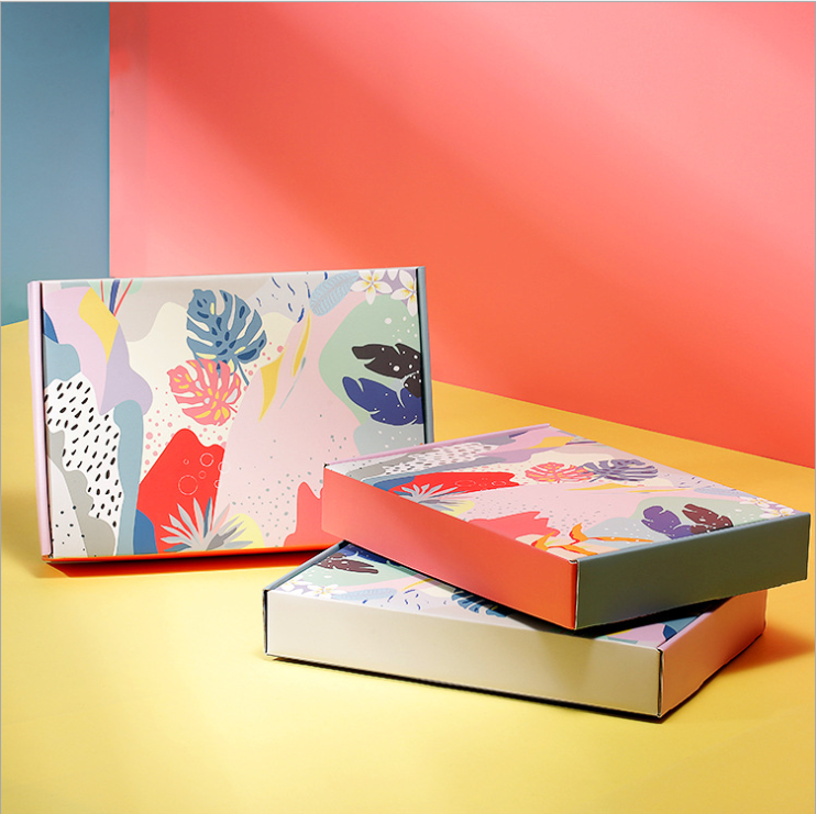 Красочная упаковывая таможня гофрировала аттестованный КЭ ФСК ИСО9001 коробок