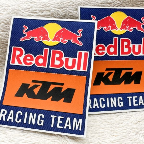 Screen Printing Custom Clothing Patches Silicone Logo On Woven Label