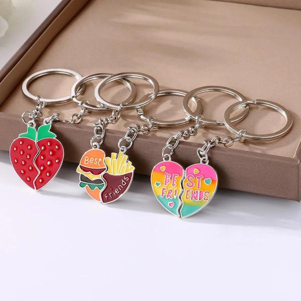 Custom Cartoon Cute Pair of Heart-shaped Avocado Keychains for Two People Stitching Pendants Student Bag School Bag Pendant