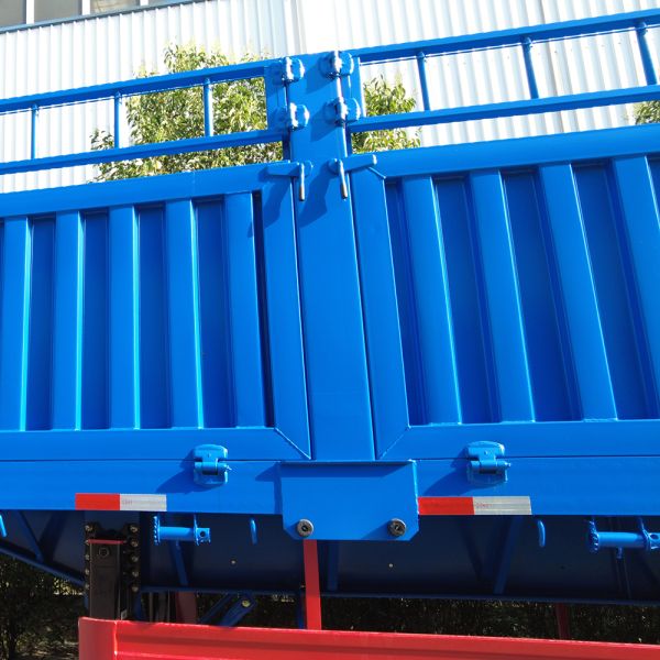 60T Max Payload Truck Trailer 3 Axles Fence Cargo Semi Trailer Container Twist Lock