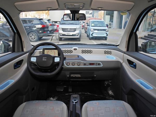 13.8kWh Dongfeng Fengguang Mini Ev 5 Seats 220km Endurance Mileage