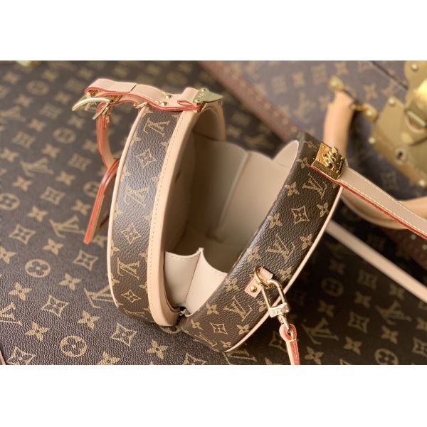 Ladies Leather 7.5cm Circular Push Lock Crossbody Bag With Mental Ornament