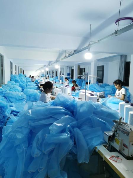 Sterile Surgical Gowns Factory Liquid Proof AAMI level 3 Surgical Isolation Gowns SMS45g for Hospital Use