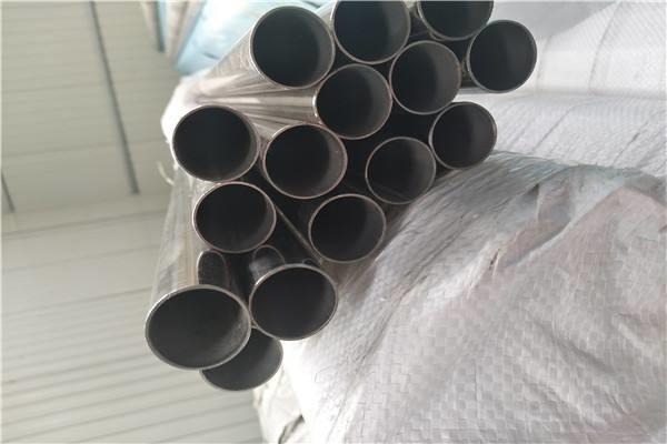 Cylindrical Large Diameter Steel Tube , Oil / Gas Electric Resistance Welded Pipe