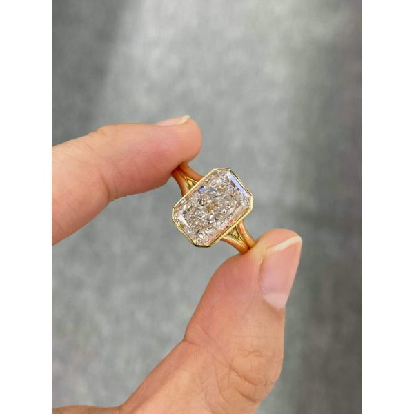 5.03ct Radiant Shape Diamond Ring DEF VVS Lab Grown Diamonds 18K Gold