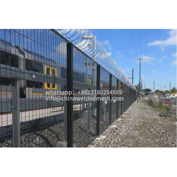 Galvanized Core Welded Mesh Fence 3m Width for construction