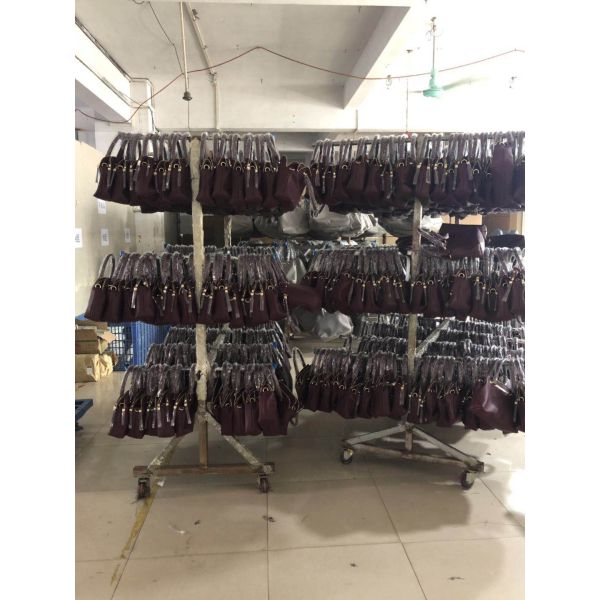 Guangzhou BaiShun Leather Co., Ltd.