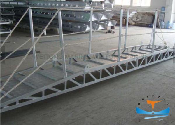 Bend Type Marine Boat Ladders 600mm Inside Width With Anti - Slip Strip