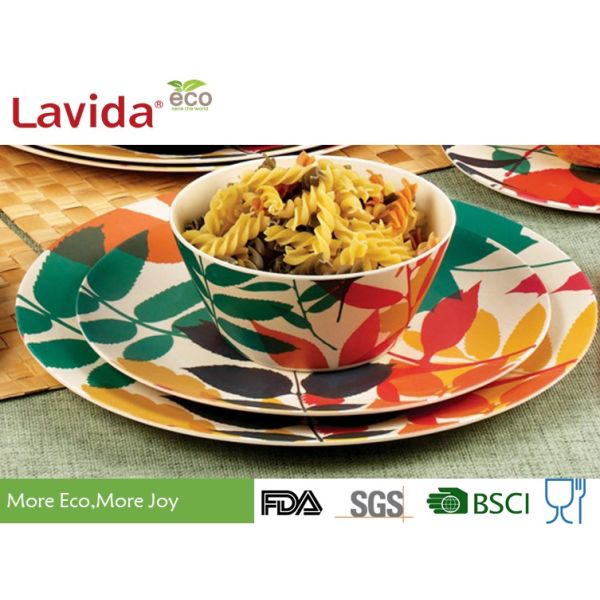 Round Shape Bamboo Fiber Dinnerware High Strength Fashionably Christmas Colors Design